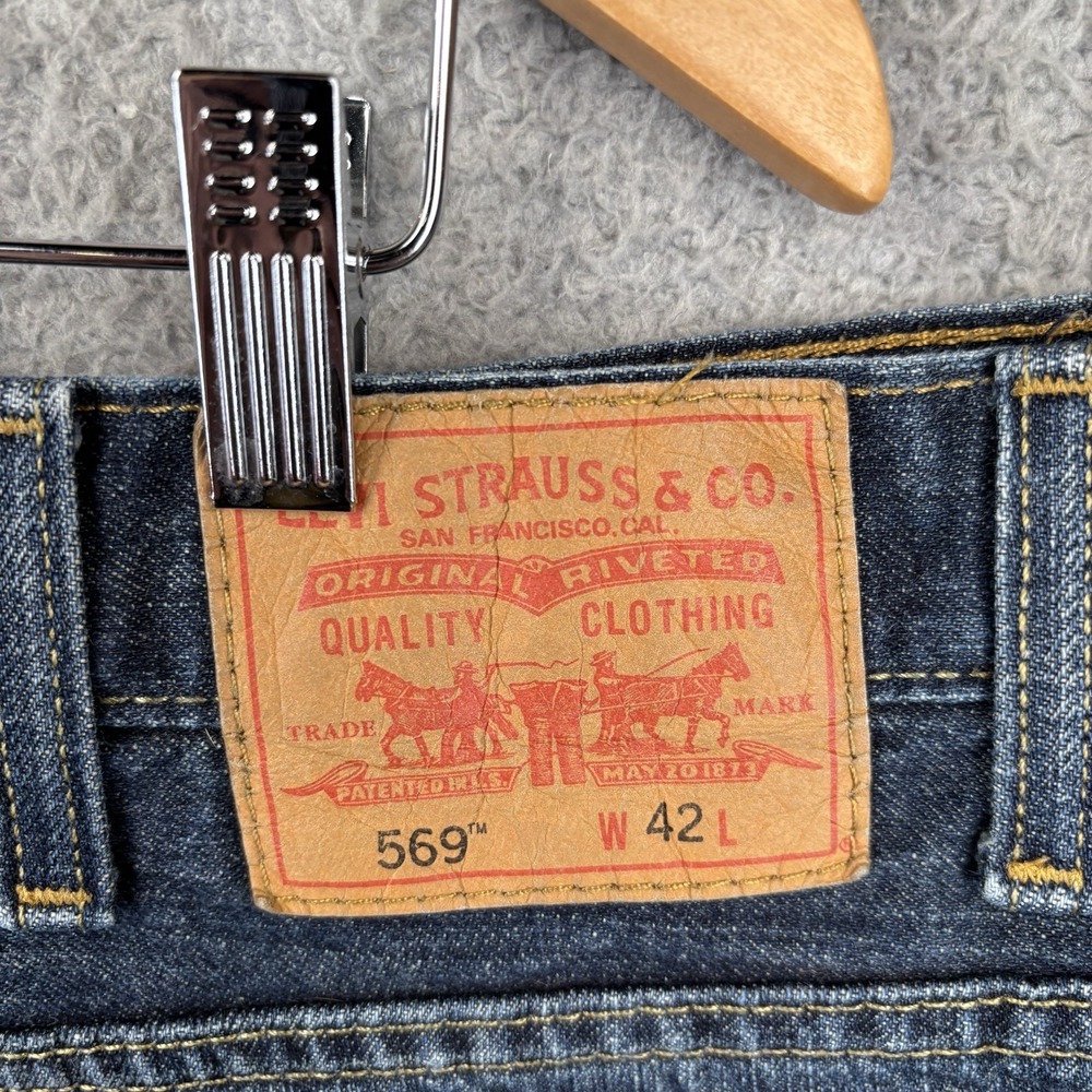Vintage Y2K Levis 569 Shorts Men 42 Loose Fit Baggy Skate Jorts Dark Wash Denim - Picture 3 of 8